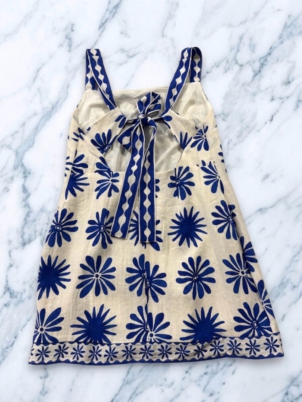 H&M
PRISTINE H&M Blue Floral Mini Dress - Size M - Worn Once / Like New - Picture 4 of 8
